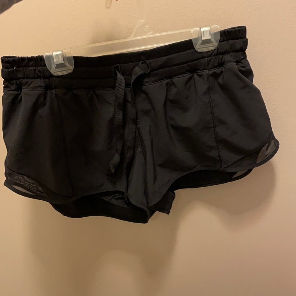Lululemon hotty got 2.5 inch short